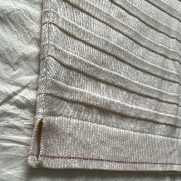 Kit and Ace Merino Wool T-Shirt Sweater - Picture 7 of 8